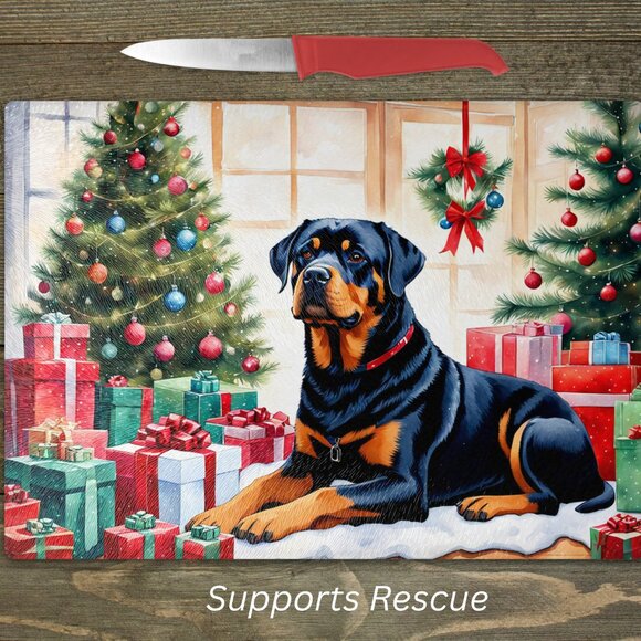 Christmas Rottweiler Dog Kitchen Tempered Glass Cutting Board or Trivet - Picture 1 of 1